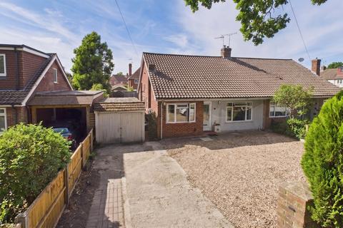 2 bedroom bungalow to rent, Woodbine Close, Sandhurst, Berkshire, GU47