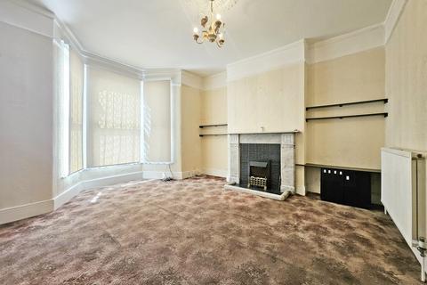3 bedroom terraced house for sale, Kinfauns Road, Ilford, Essex, IG3