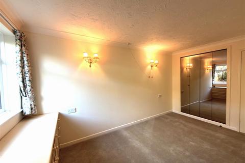 undefined, High Street, Baldock SG7