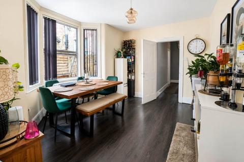 3 bedroom terraced house for sale, Sixth Avenue, Manor Park, E12 5PP
