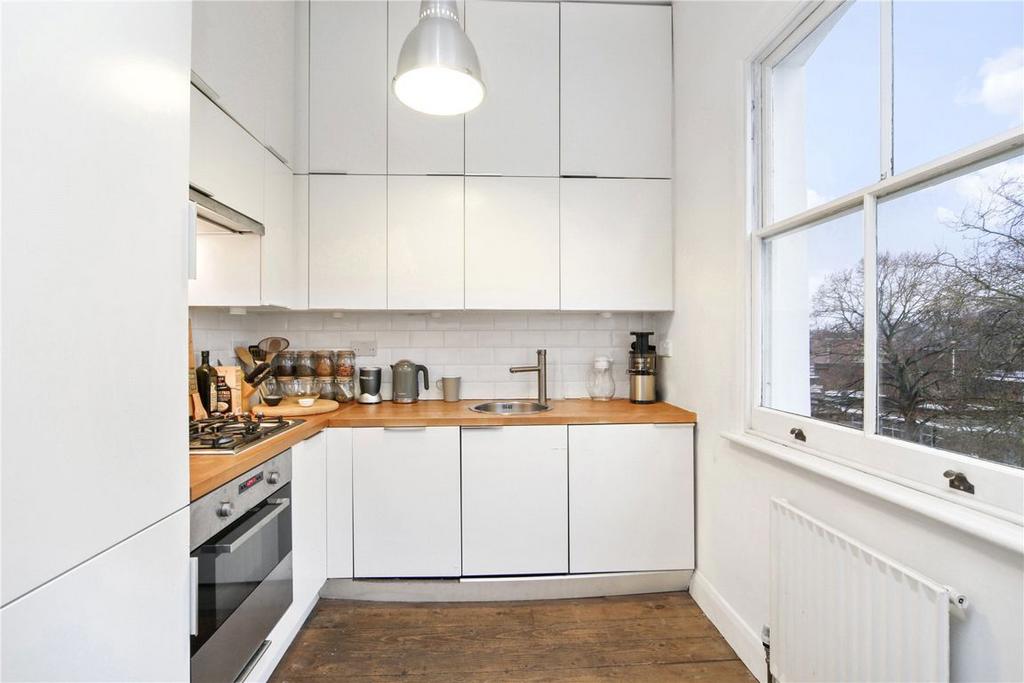 Apartment in London - View 3