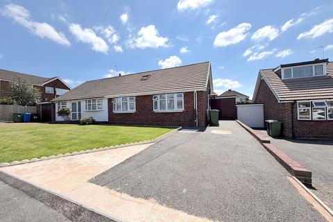 4 bedroom bungalow for sale, Lambourne Close, Walsall WS6
