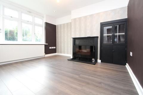 3 bedroom terraced house to rent, Abbey Road, Belvedere DA17