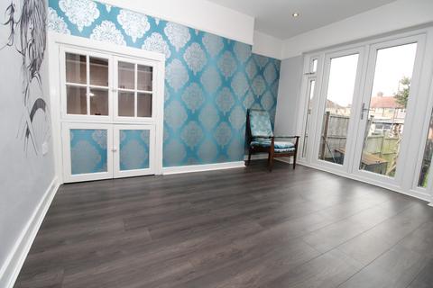 3 bedroom terraced house to rent, Abbey Road, Belvedere DA17