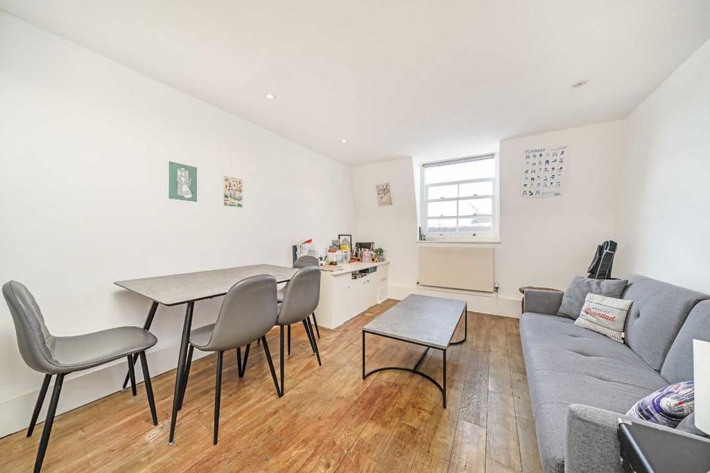 Apartment in London - View 2