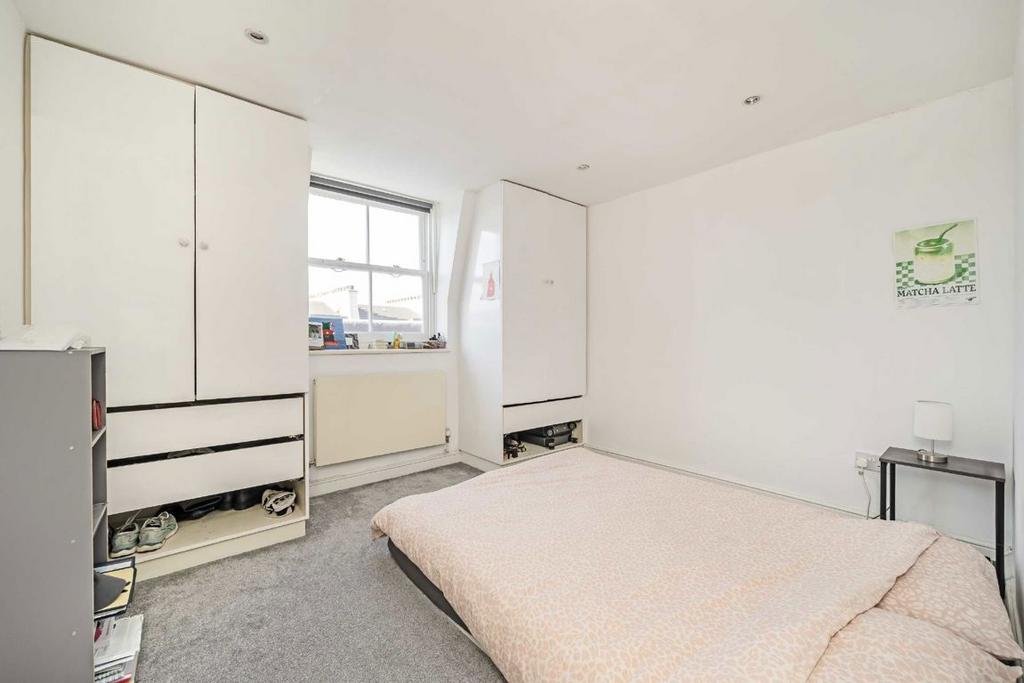 Apartment in London - View 5