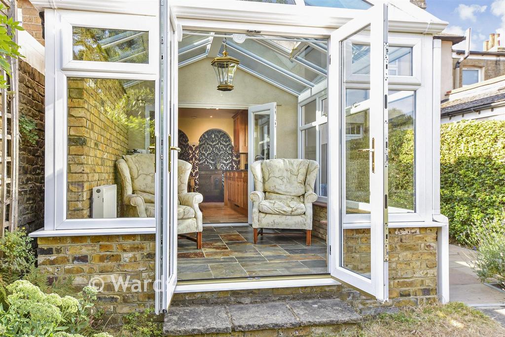 External Lifestyle Photograph