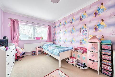 2 bedroom terraced house for sale, Chatham Close, Salisbury, Wiltshire