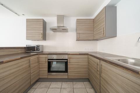 3 bedroom duplex to rent, Lakeside Way Wembley HA9