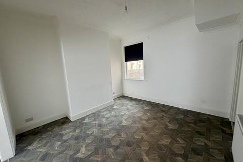 3 bedroom terraced house to rent, Telford Street, HULL