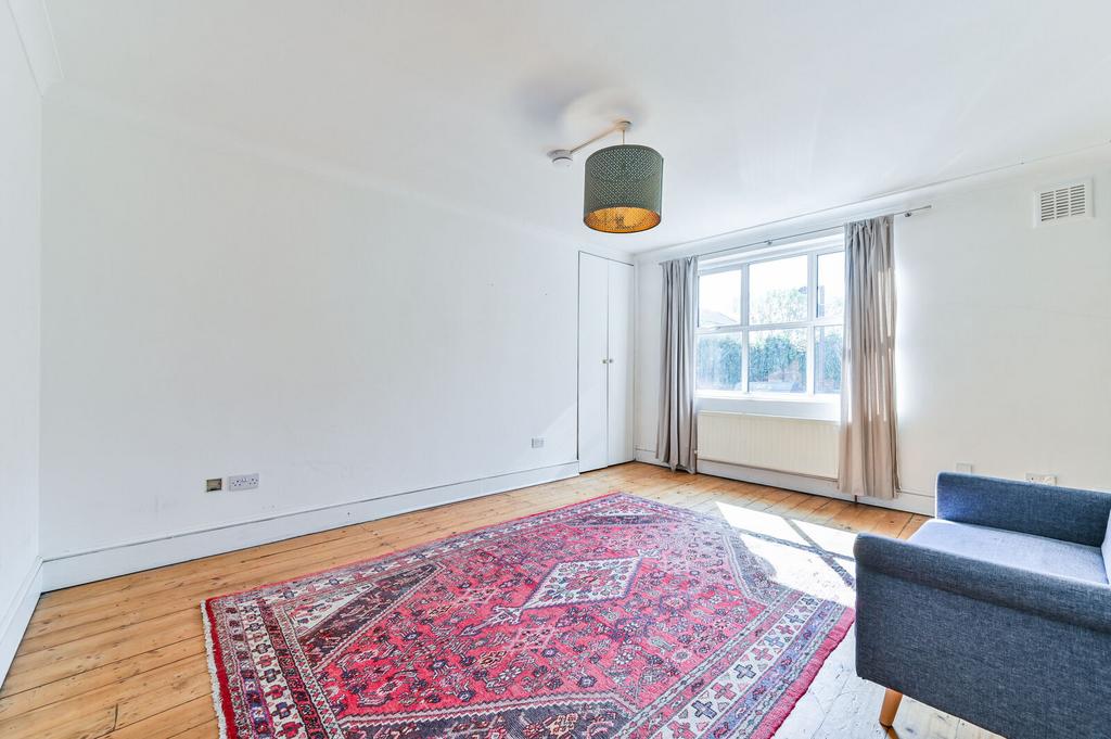 Apartment in London - View 5
