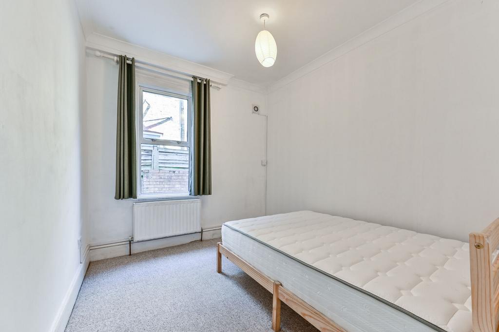 Apartment in London - More