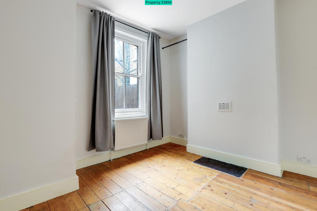 Apartment in London - More