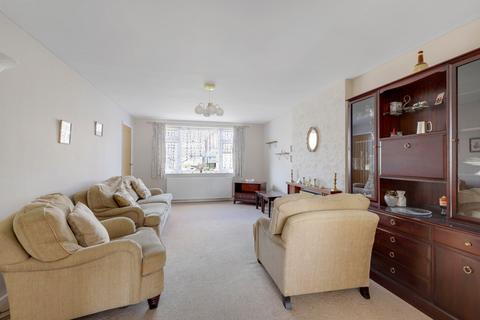 3 bedroom semi-detached house for sale, Brackendale Avenue, Nottingham NG5