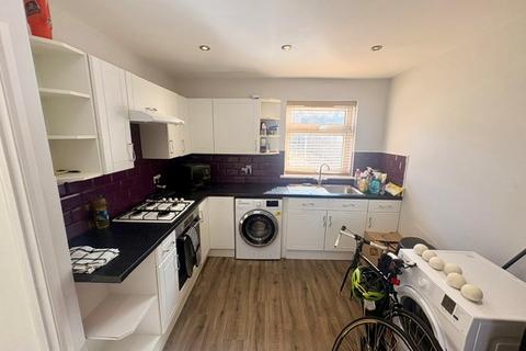 3 bedroom semi-detached house to rent, Holmes Avenue, PLYMOUTH