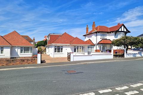 4 bedroom detached bungalow for sale, SEVERN ROAD, PORTHCAWL, CF36 3LW