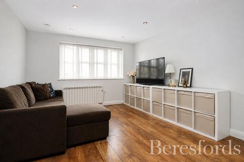 1 bedroom apartment for sale, Station Road, West Horndon, CM13