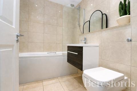 1 bedroom apartment for sale, Station Road, West Horndon, CM13