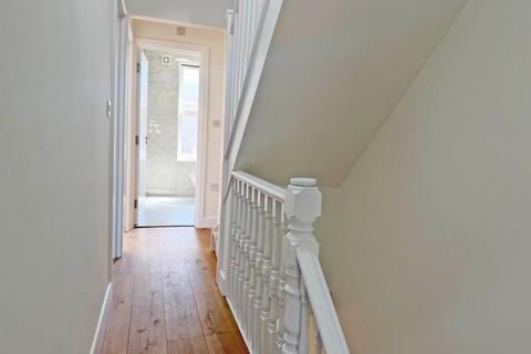 5 bedroom terraced house to rent, Mitcham Road, London, London, E6