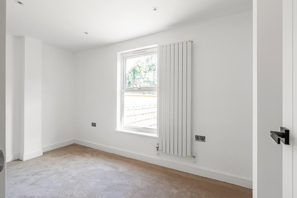 144-Godstone-Road-5
