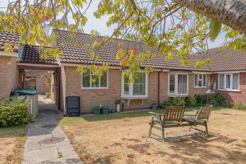 1 bedroom semi-detached bungalow for sale, Portershill Drive, Shirley B90