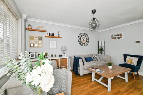 3 bedroom semi-detached house for sale, Roundhay, Leybourne, West Malling, Kent, ME19