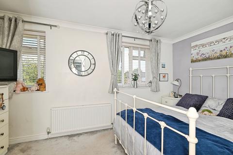 3 bedroom semi-detached house for sale, Roundhay, Leybourne, West Malling, Kent, ME19