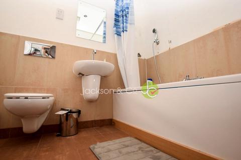 2 bedroom apartment to rent, Essex CO2