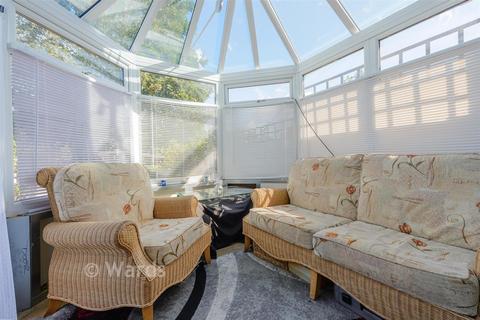 4 bedroom semi-detached house for sale, Coniston Close, Erith DA8