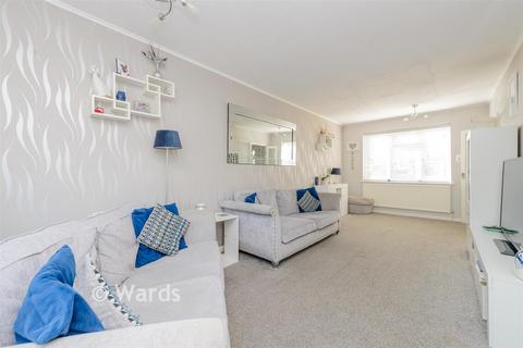 4 bedroom semi-detached house for sale, Coniston Close, Erith DA8