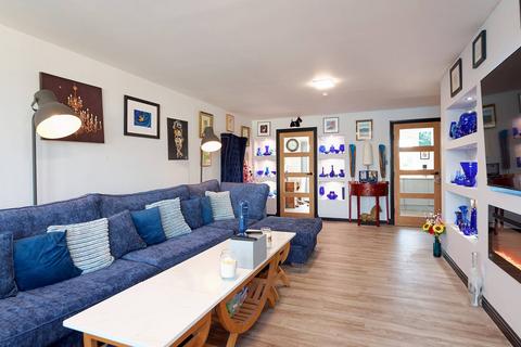 4 bedroom penthouse for sale, 7/7 220 Wallace Street, Tradeston, Glasgow, G5 8AL