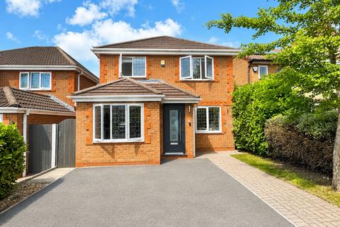 3 bedroom detached house to rent, Parkham Close, Westhoughton, BL5