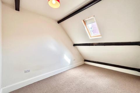 2 bedroom flat to rent, Holderness Road, Hull, HU9