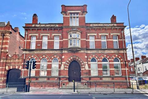 3 bedroom flat to rent, Holderness Road, Hull, HU9