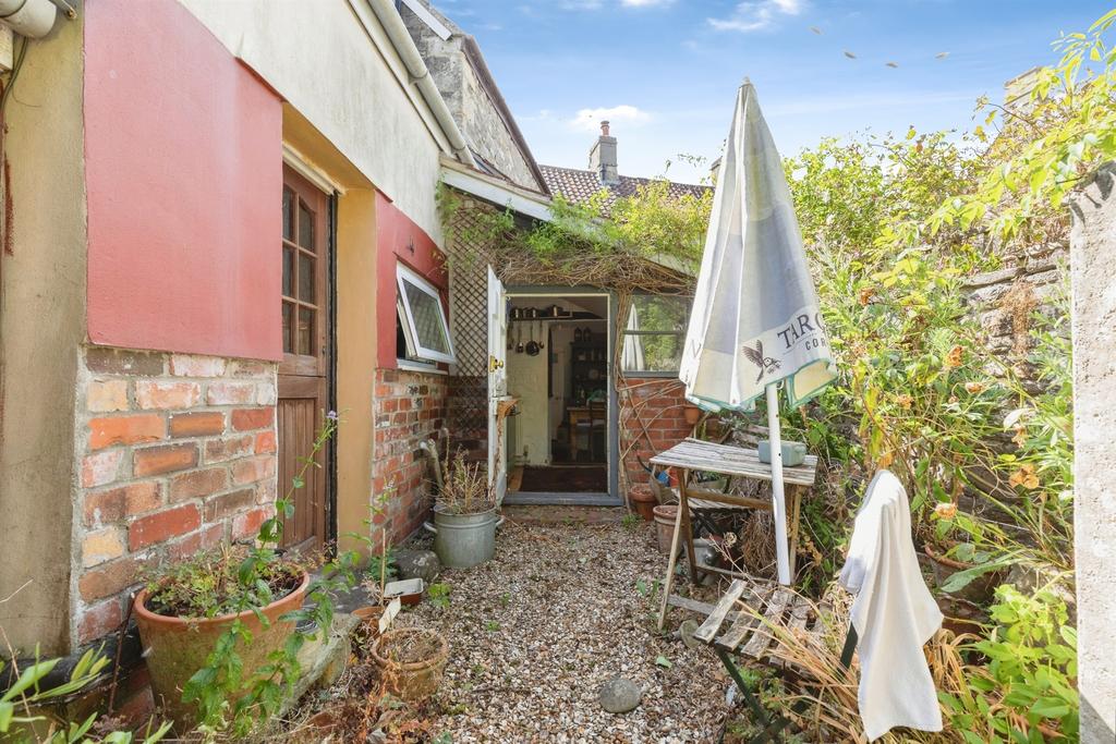 Courtyard, garden