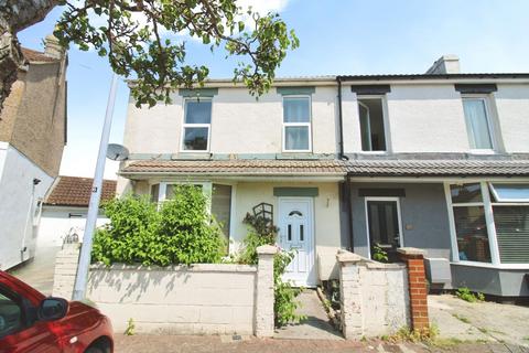 3 bedroom semi-detached house for sale, Caulfield Road, Gorse Hill, SN2