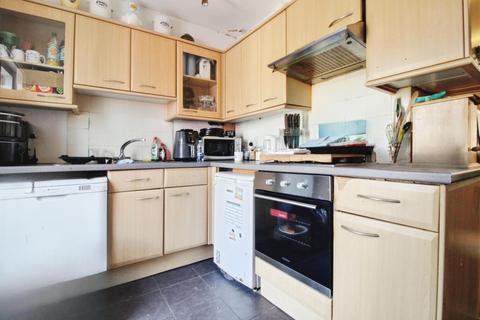 3 bedroom semi-detached house for sale, Caulfield Road, Gorse Hill, SN2