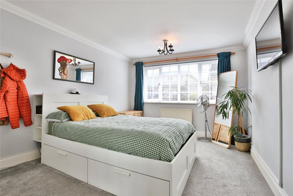 Apartment in Bournemouth, Westbourne - View 3