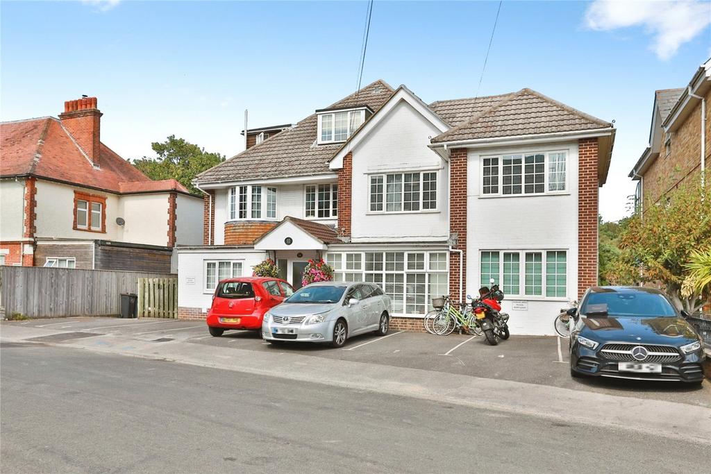 Apartment in Bournemouth, Westbourne - View 5