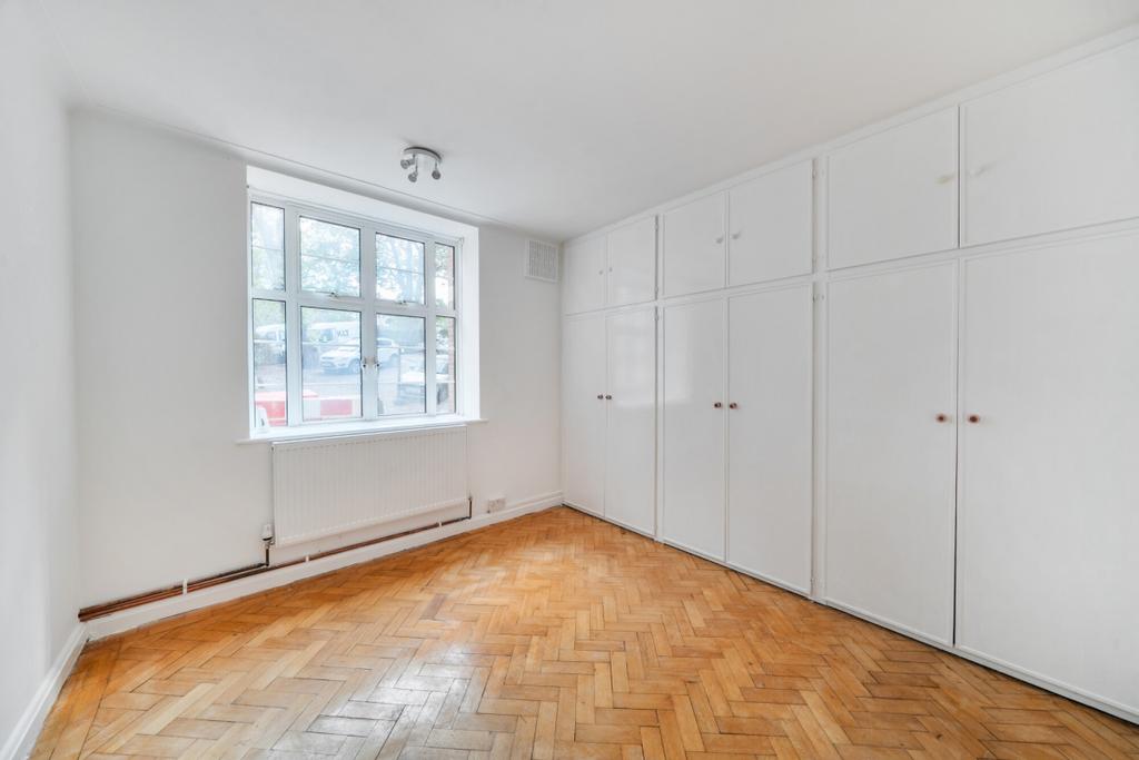 Apartment in London - View 3