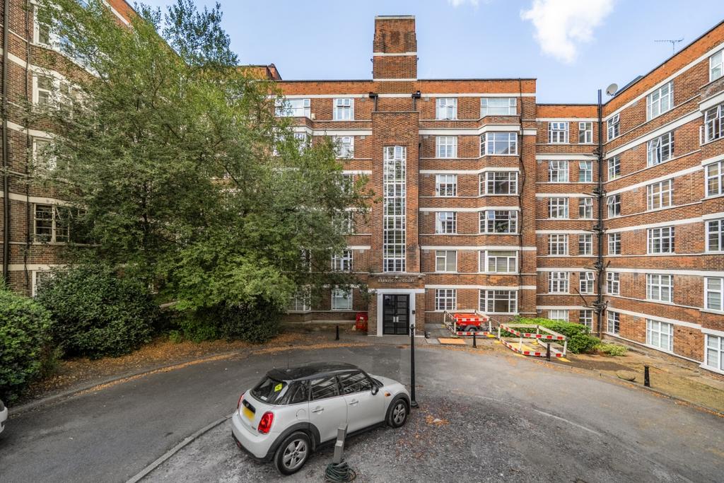 Apartment in London - View 2