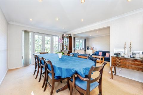 4 bedroom detached house for sale, St Leonards Close, Bushey