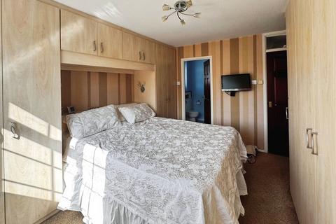 4 bedroom detached house for sale, St Leonards Close, Bushey