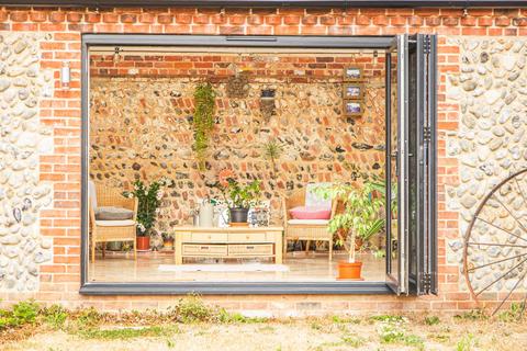 4 bedroom barn conversion for sale, Characterful Barn Conversion in Felbrigg