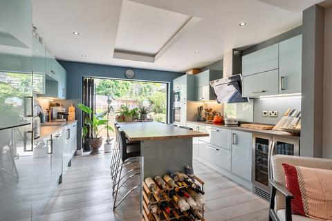 3 bedroom maisonette for sale, Montgomery Road, Chiswick, London, W4