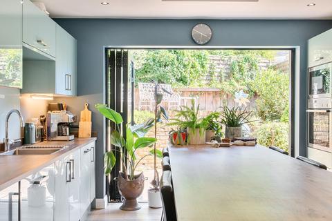 3 bedroom maisonette for sale, Montgomery Road, Chiswick, London, W4