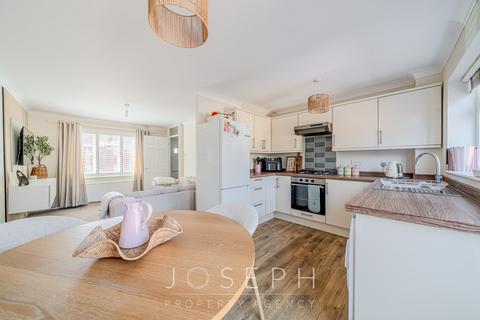 2 bedroom terraced house to rent, Buttercup Close, Ipswich, IP8