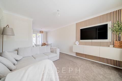 2 bedroom terraced house to rent, Buttercup Close, Ipswich, IP8