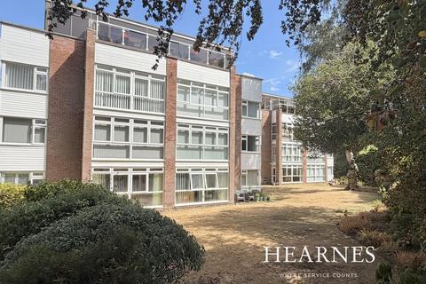 3 bedroom apartment for sale, Martello Road South, Canford Cliffs, Poole, BH13