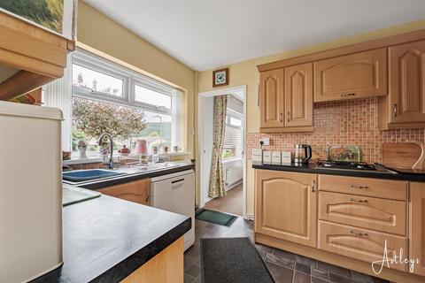 3 bedroom detached bungalow for sale, Kingrosia Park, Clydach, Swansea